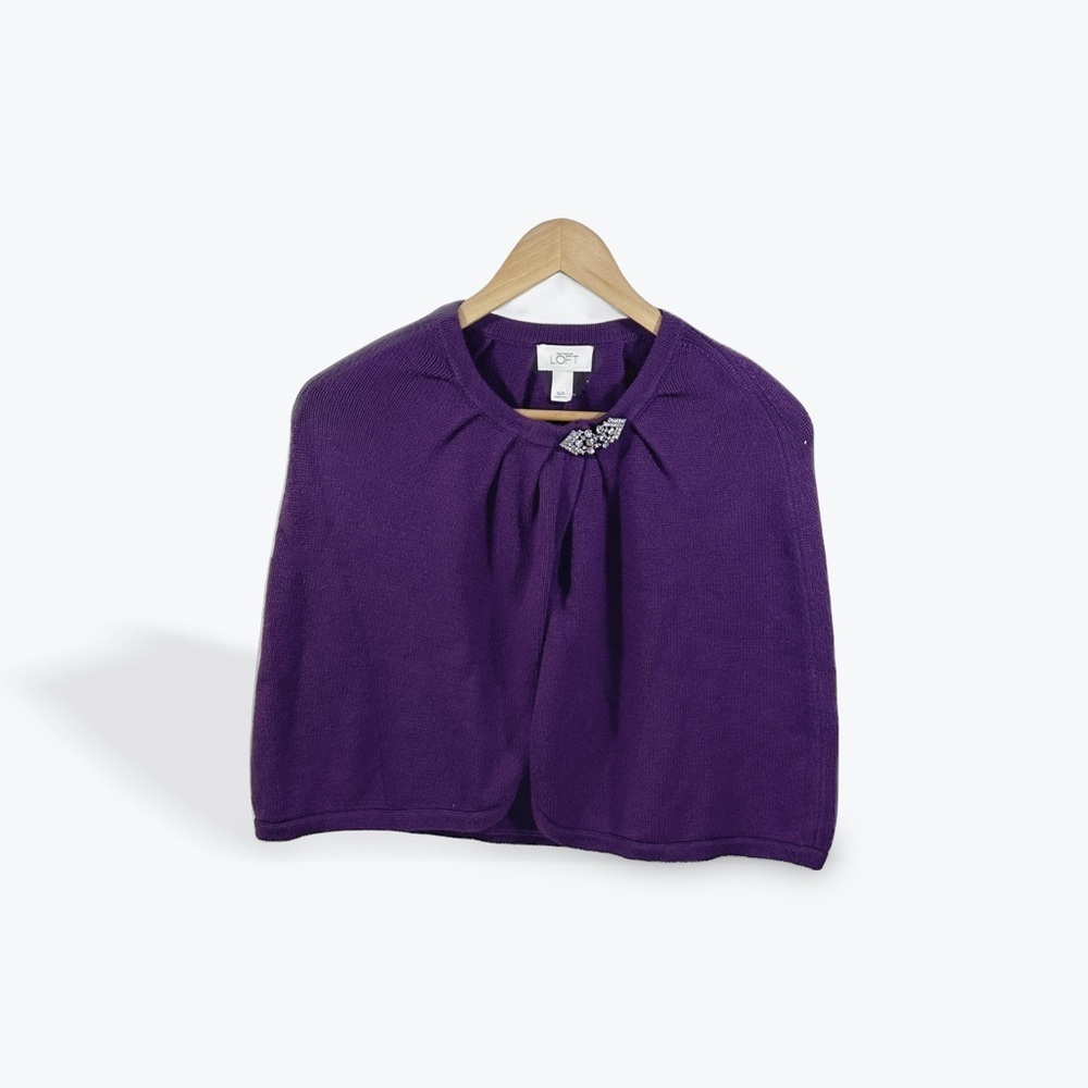 NWT LOFT Rich Purple Knit Cape Shrug Pancho with Brooch Small